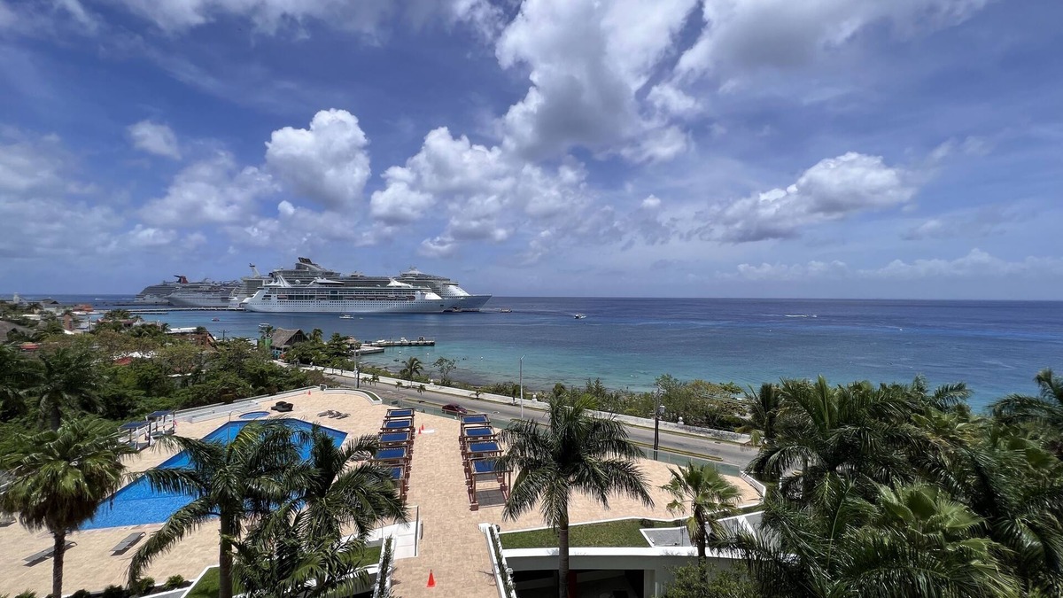 Cozumel Condo | CASA MERMAID - Newly Redecorated Condo On The 6th Floor