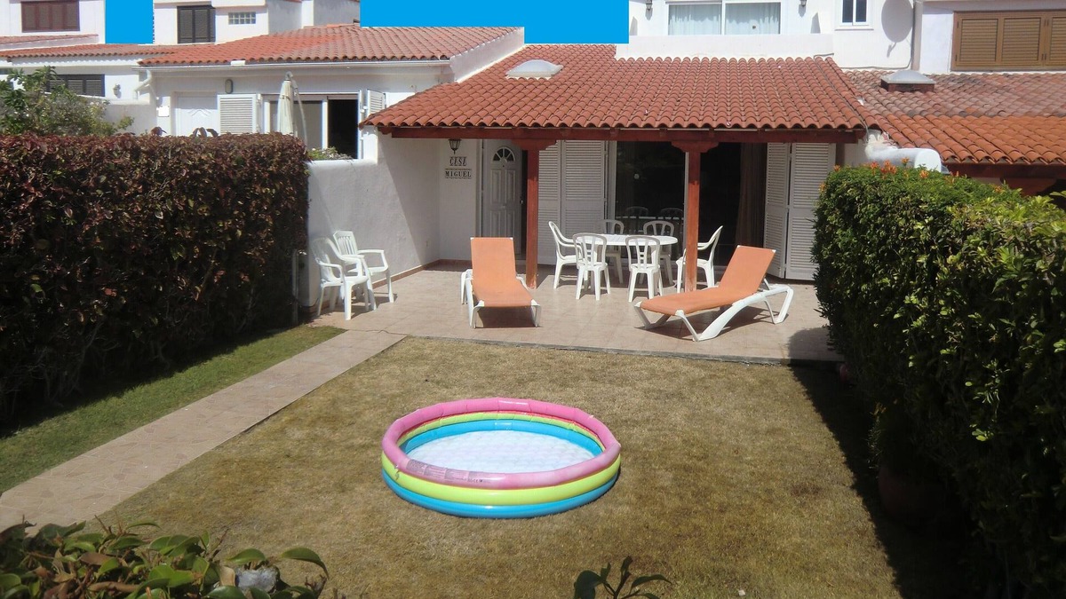 San Miguel de Abona Villa | 'Casa Miguel' - fantastic villa with private sunny garden, wi-fi and air con!