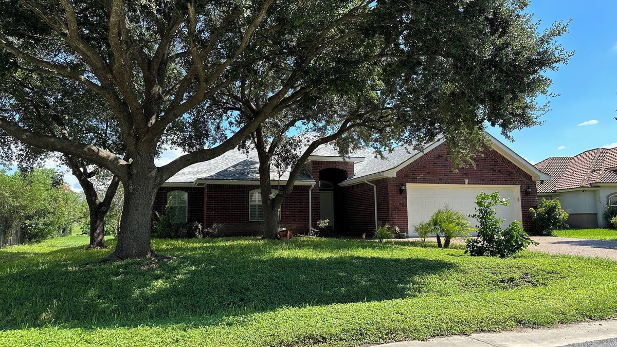 Rancho Viejo House | Casa Morelos: Cozy Home in a Quiet Country Club Neighborhood.