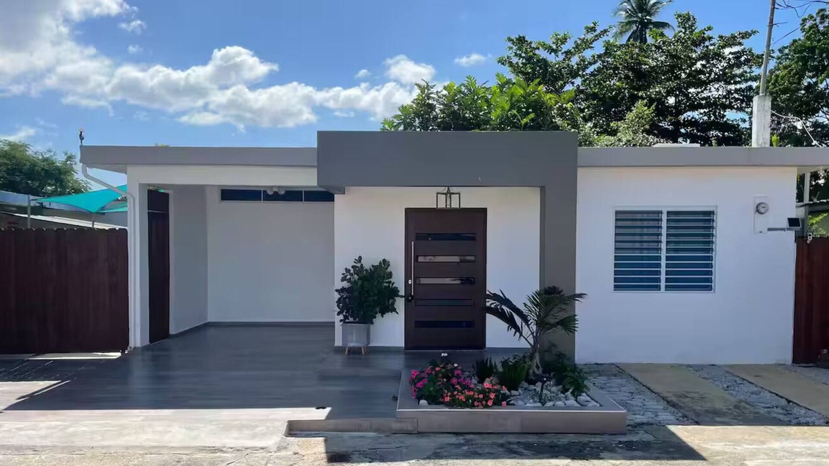 Sabanetas House | Casa Nativa Luxury Home with 2 Jacuzzis