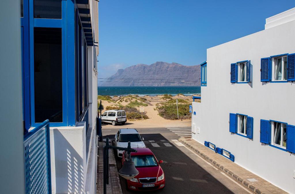 Caleta de Famara Apartment | Casa Naya