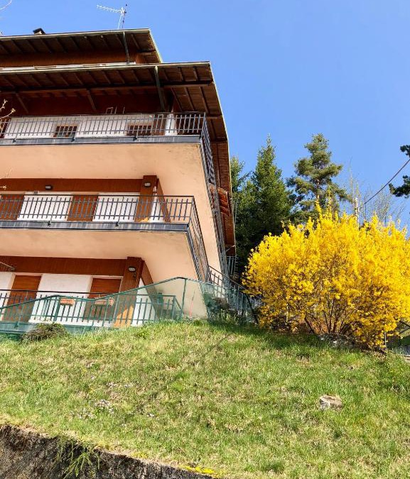 Castione della Presolana Apartment | Casa nel verde con vista e terrazze