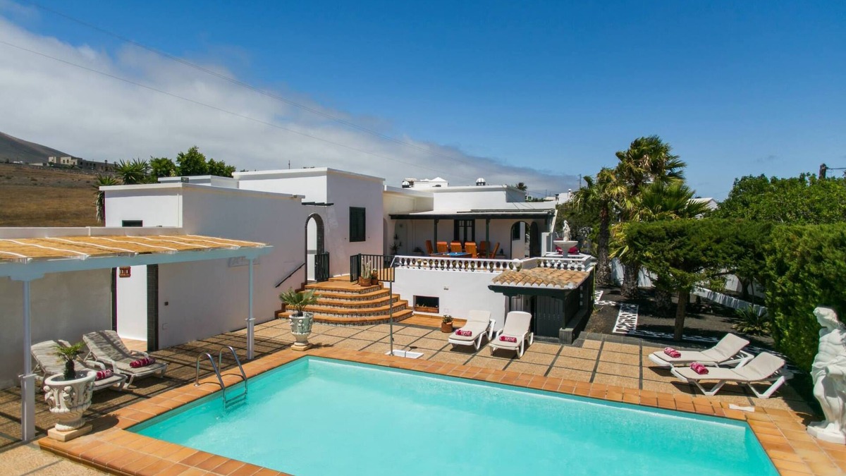 Macher Villa | Casa Nicole, Macher, with Free heated Pool, Wifi and Scenic views