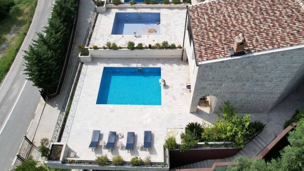Rezevici Villa | Casa Oliva Villas