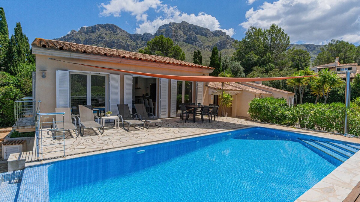 Betlem de Marina Ski Chalet | Casa Olivella by homevillas360