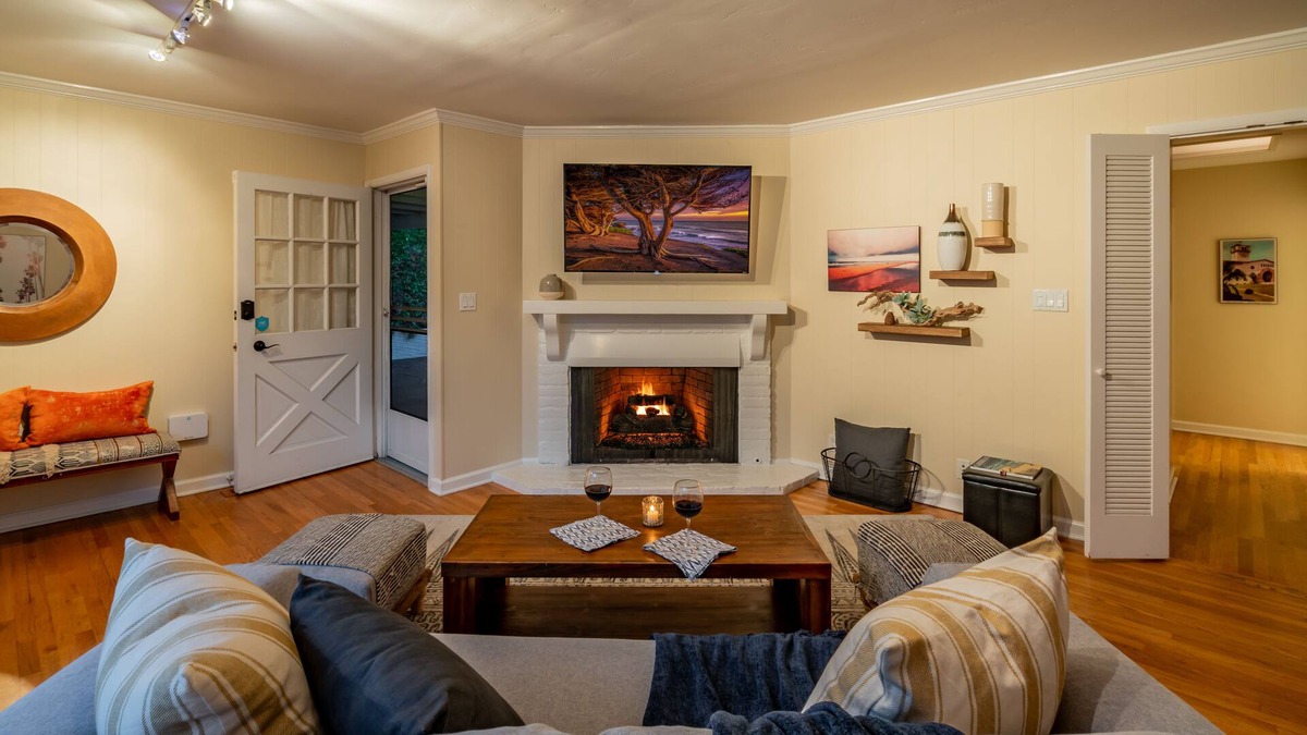 Montecito Apartment | Casa Palmas North - Cozy Montecito Beach house