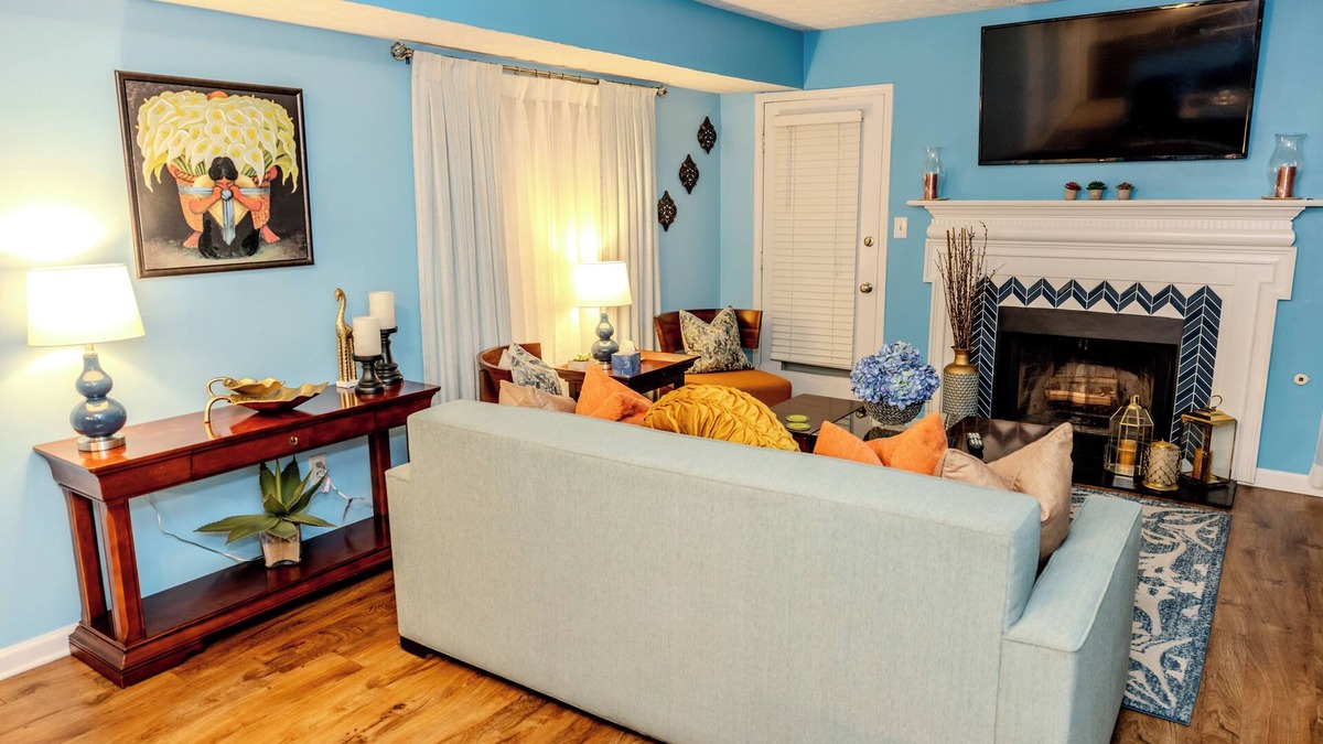 Norcross House | Casa Pavo Real - Spacious, Modern, and Chic Townhome in Norcross!