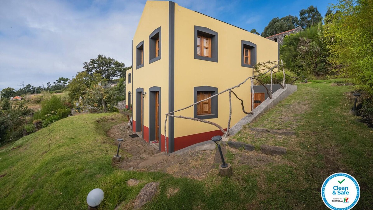 Ponta do Pargo House | Casa Pereiros T2 B&B | Casas da Levada