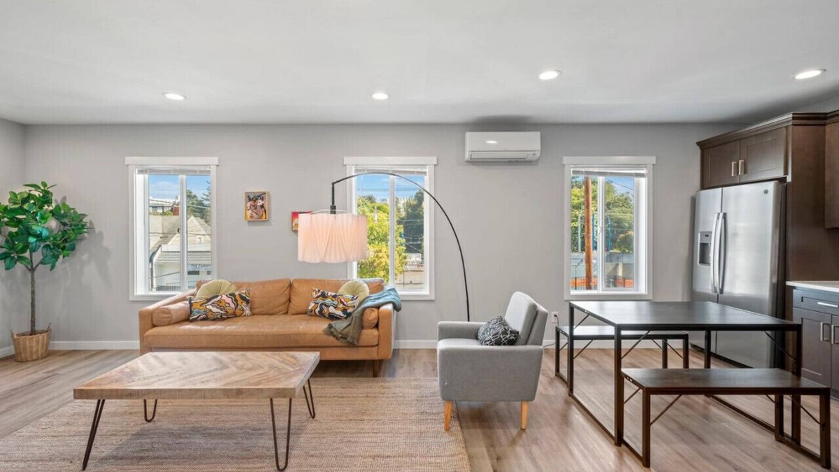 New Tacoma House | Casa Pop - Old Town/Stadium District Retreat