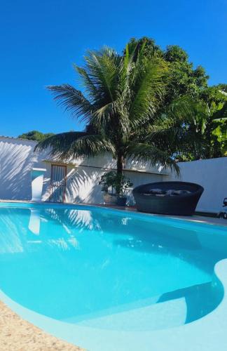 Praia Seca House | Casa por do Sol amarelo