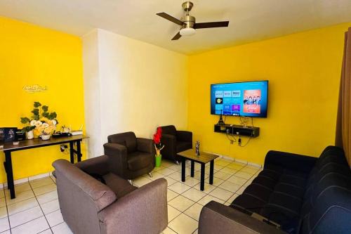 Colima House | Casa Prados