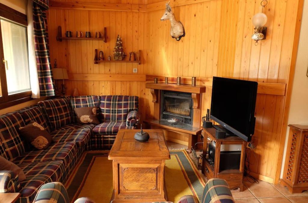 Biescas Ski Chalet | Casa rústica familiar en los Pirineos
