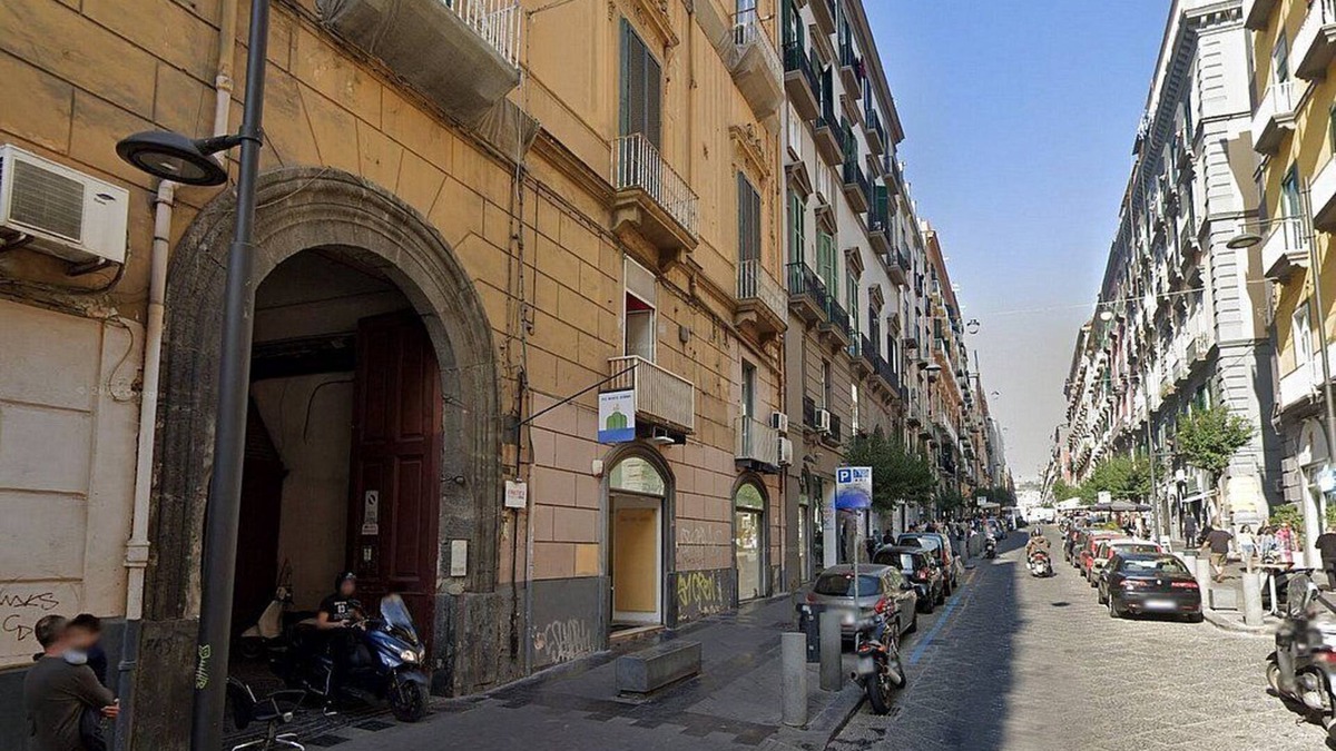 Naples City Centre Apartment | Casa Rafele: A cozy apartment located in the historic center of Naples, with Free WI-FI.