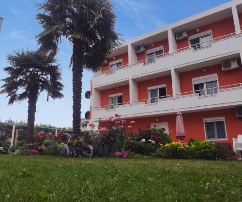Gjerana House | Casa ROBI - Apartments & Suites