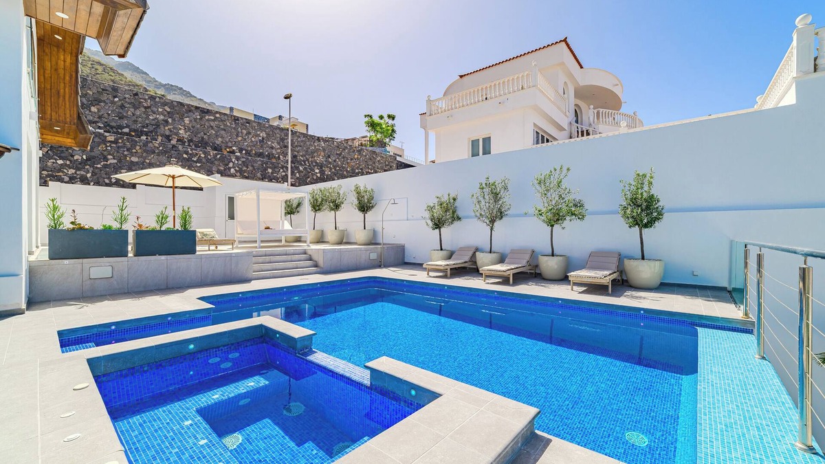 Costa Adeje Villa | Casa Roque del Mar, Heated swimming pool and amazing ocean views