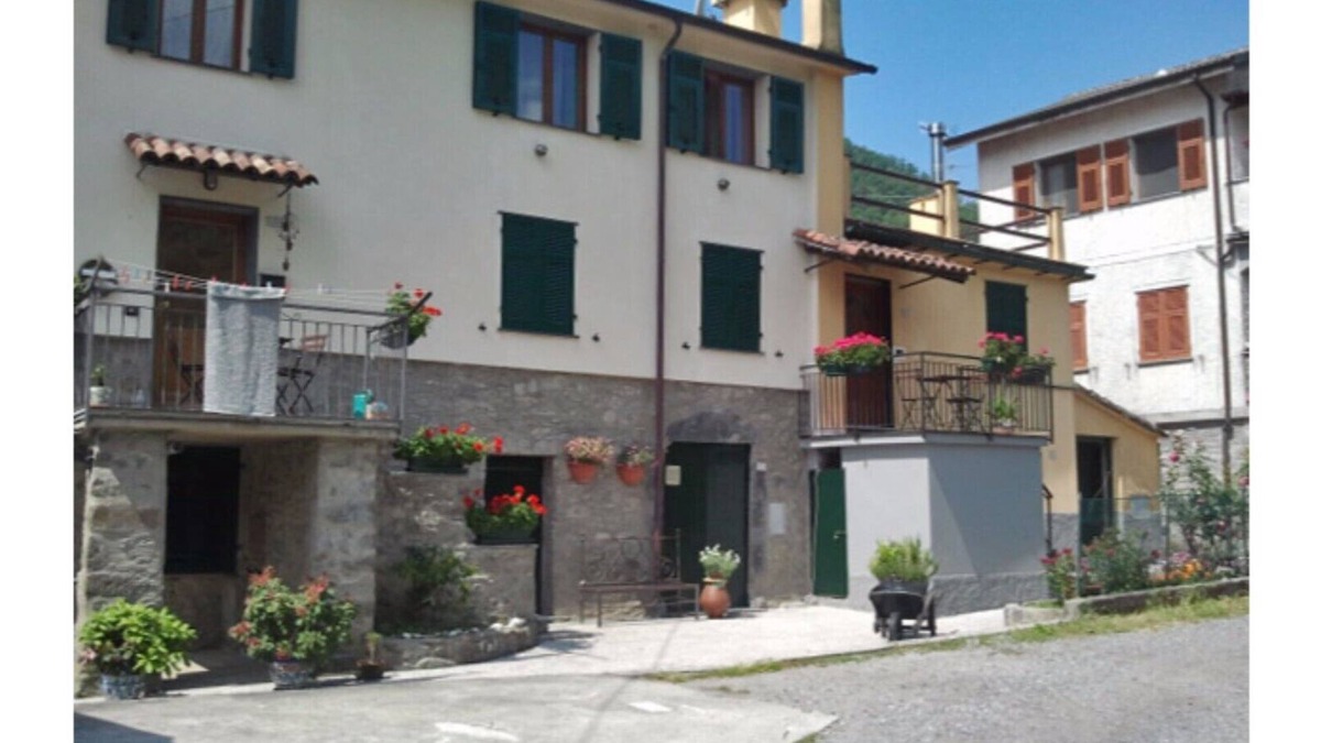 Pian dei Manzi House | Casa Rosa "Casa Stefano"