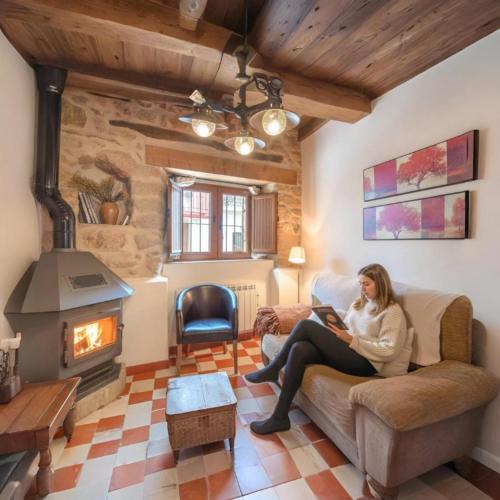 Casas del Monte House | Casa Rural ARBEQUINA & Otoño MÁGICO