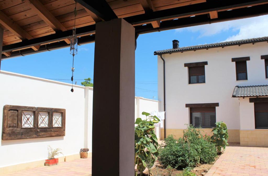 Santo Domingo de Moya House | Casa Rural CasaBlasa