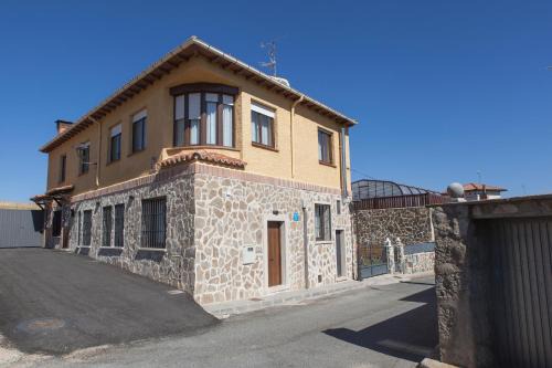 Tornadizos de Avila Apartment | Casa Rural El Mendrugo