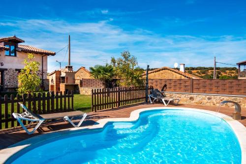 Sanchon de la Sagrada House | Casa Rural Gorriones
