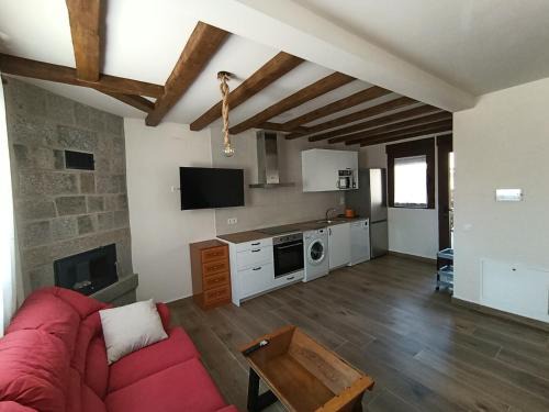 La Serrada House | Casa rural La Zarzosa