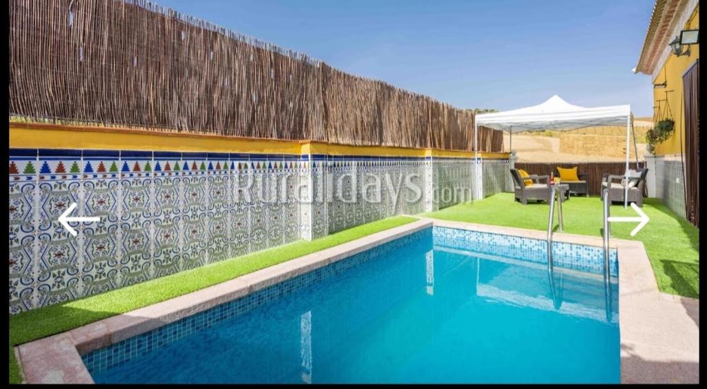 Almogia House | Casa rural Los Alcaidejos con piscina