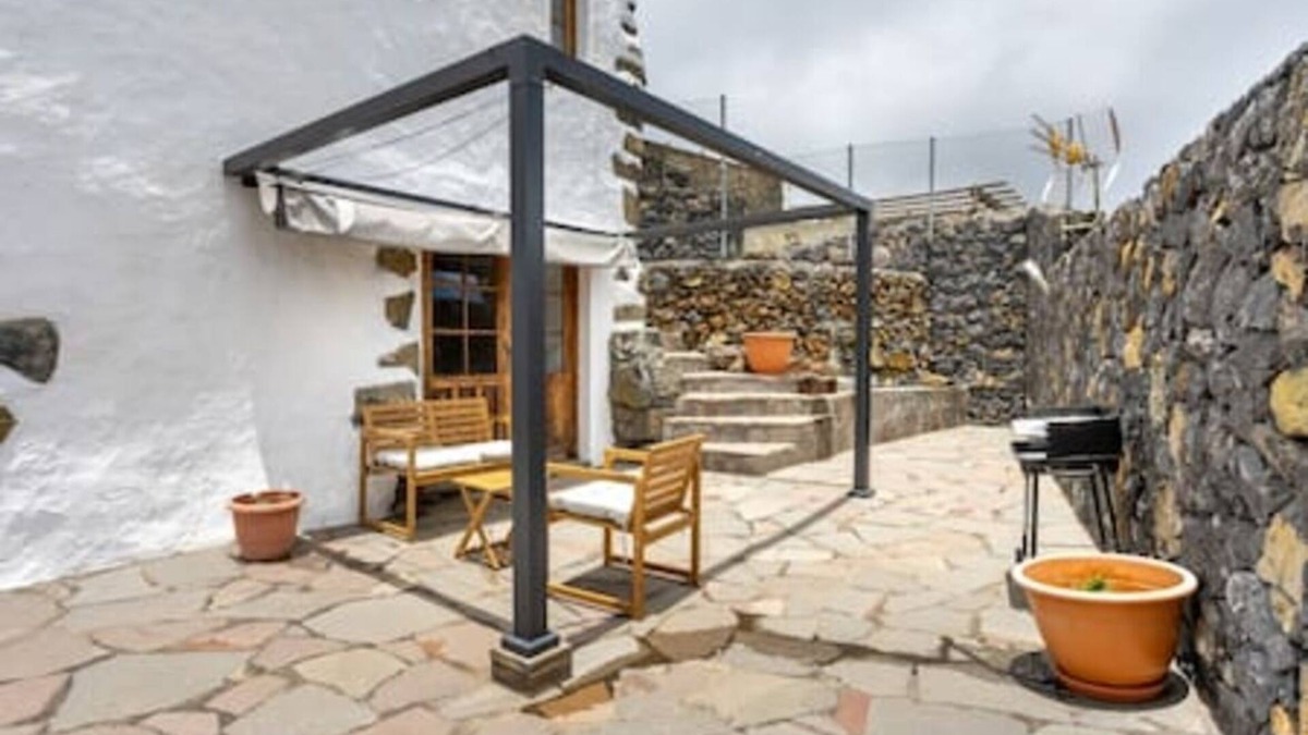 Las Casas Apartment | Casa Rural Nina - Charming stay & Terrace, Hierro