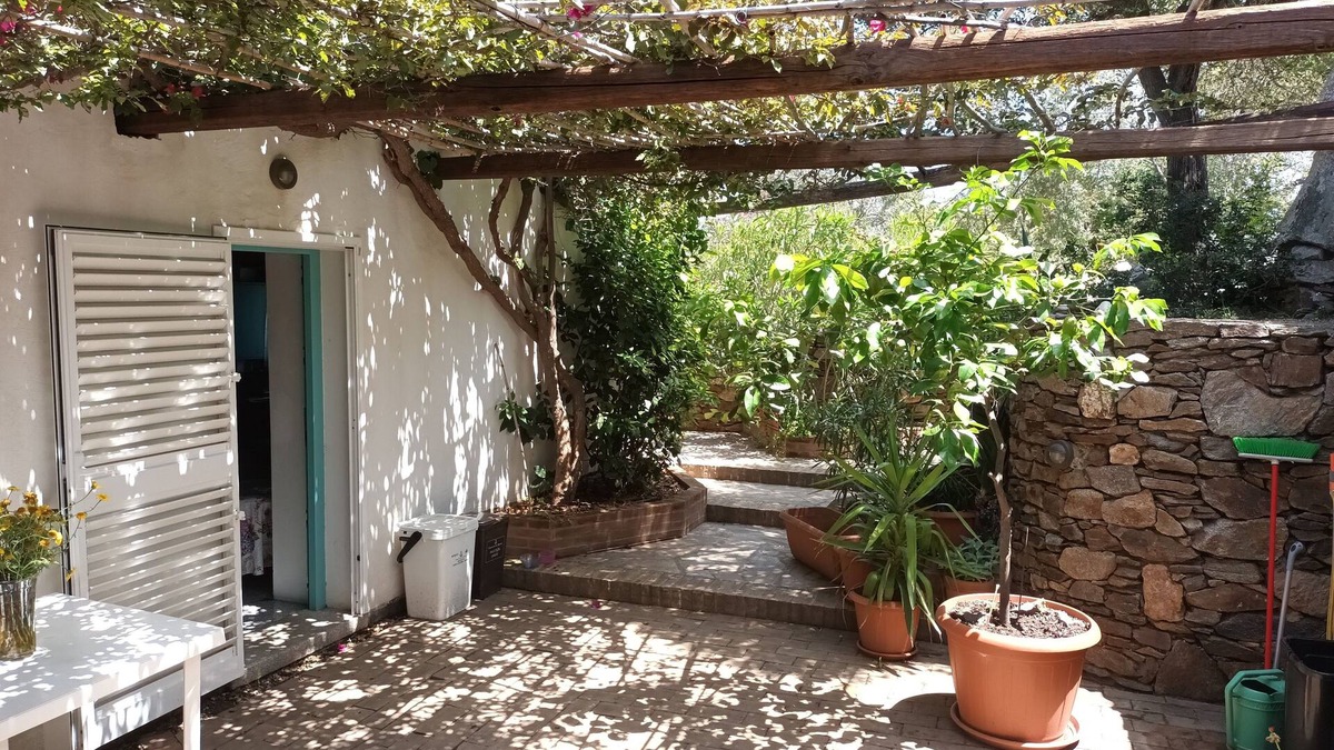 San Teodoro House | Casa San Teodoro - dreamlike old Sardinian house