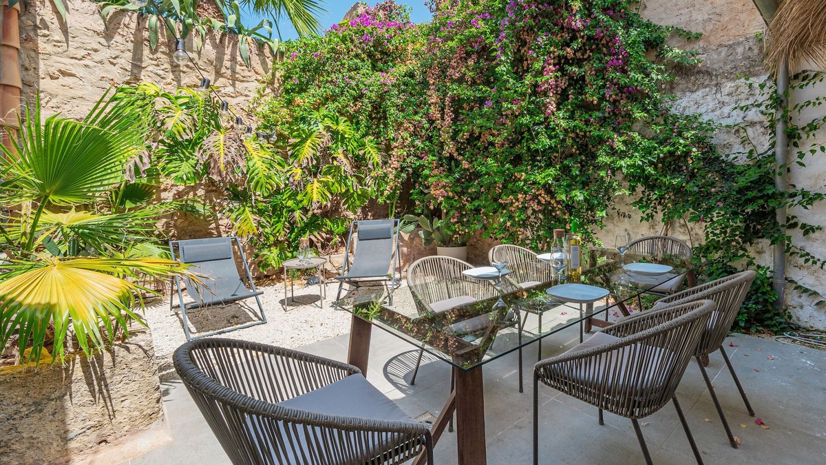 Sencelles House | 'Casa Sencellas Design Holiday Home' with Terrace & Wi-Fi