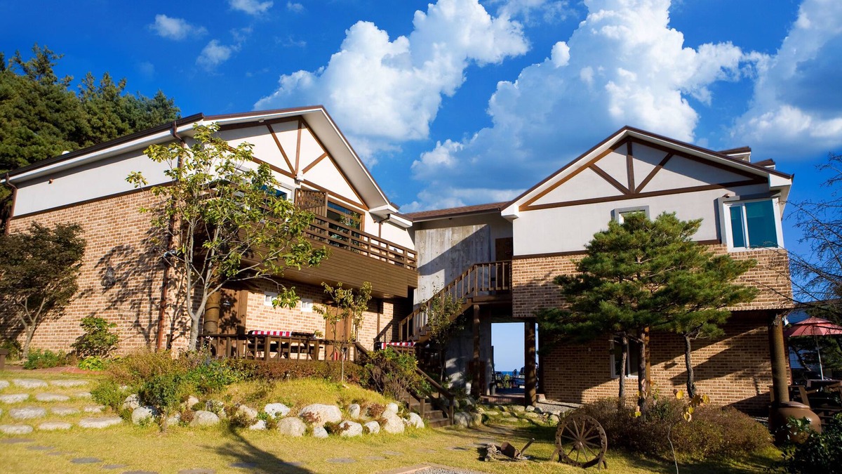 Sokcho Bed & Breakfast | Casa Seorak Bed and Breakfast