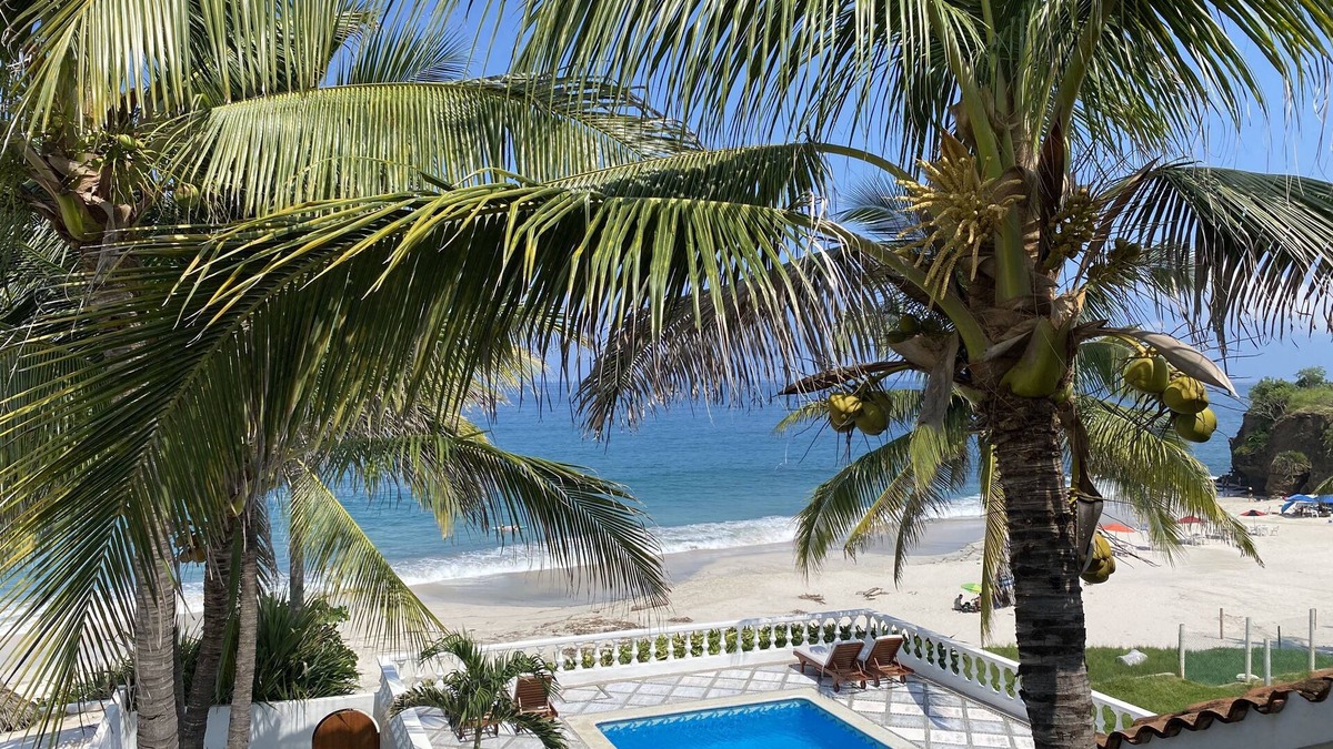 Punta Negra House | Casa Serena - Stunning Beachfront Villa Near Four Seasons