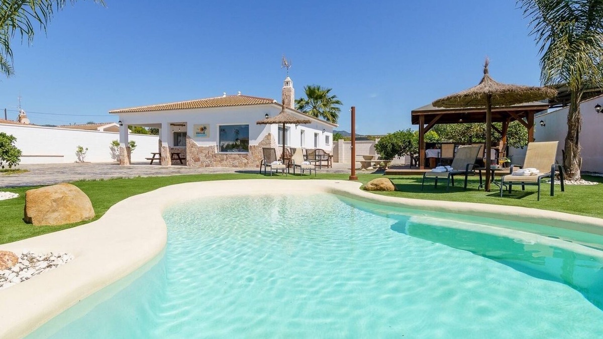 Estacion de Cartama Villa | Casa Serrano Cártama by Ruralidays
