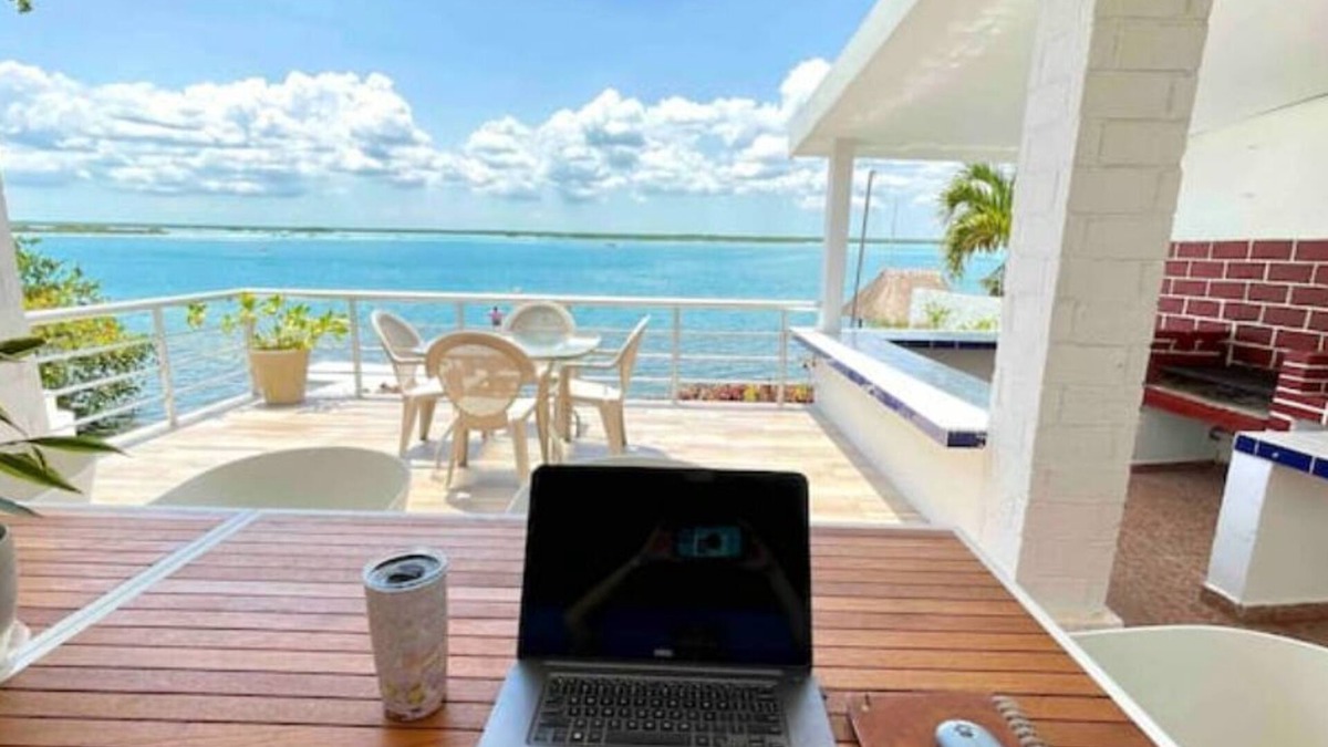 Bacalar House | Casa Sol y Luna Beautiful Sunrises & Private Pier