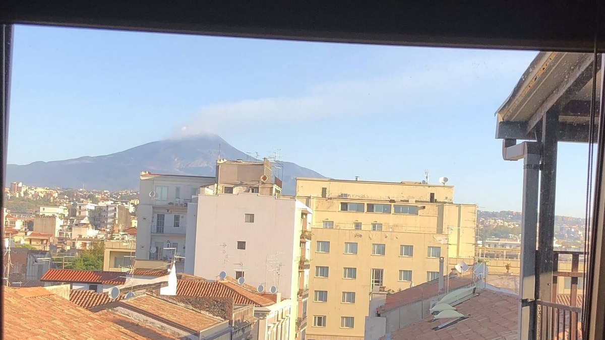 Borgo-Sanzio Apartment | Casa Stella-a welcoming apartment in the very central via Umberto I