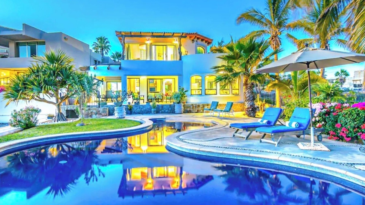 San Jose del Cabo House | Casa Sunny Days - home in Private Gated Community w/Private Pool, Hot Tub, A/C
