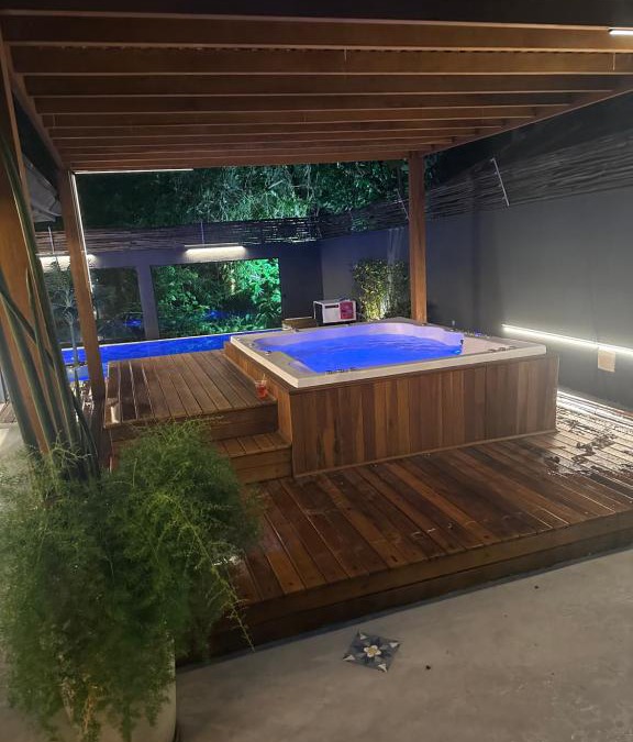 Juquehy House | Casa térrea com acessibilidade em Juquehy com piscina climatizada e hidromassagem