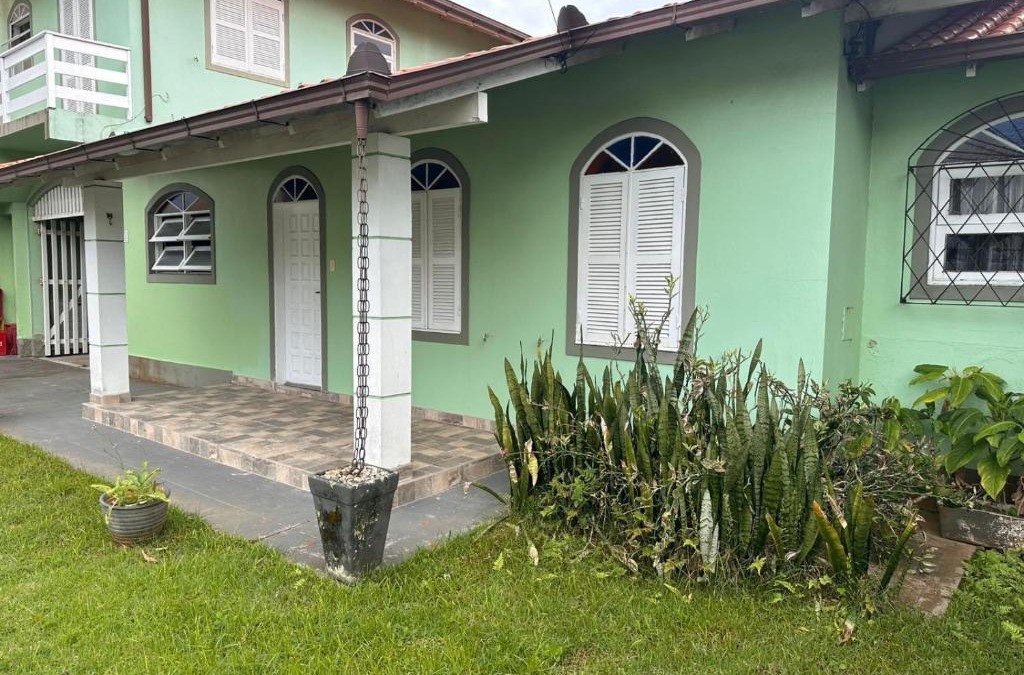 Barra da Lagoa House | Casa térrea com churrasqueira a metros da praia