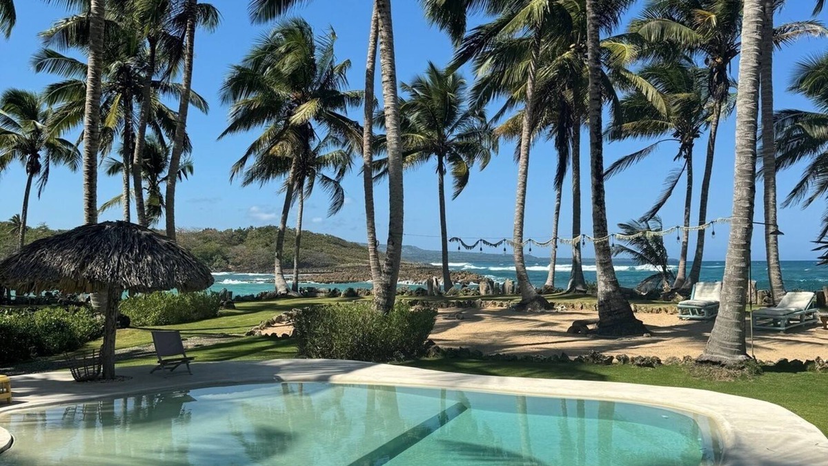 Cabrera Villa | Casa Taina- 5 Bungalows, swimming pool- OCEANFRONT w/Butler and Chef
