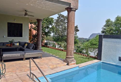 Santo Domingo House | Casa Tara con vista a las Montañas de Tepoztlán incluye desayuno de bienvenida