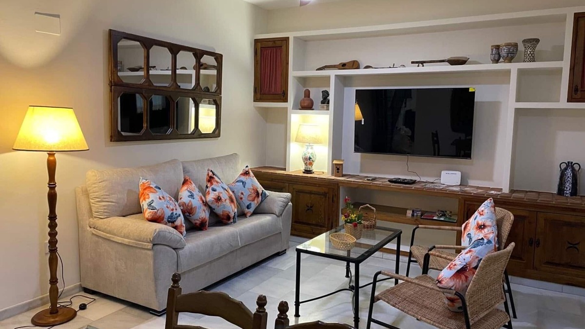 La Catedral Villa | Casa Terraza Judería: Spacious History-Filled Retreat with Private Terrace in Córdoba's Jewish Quarter