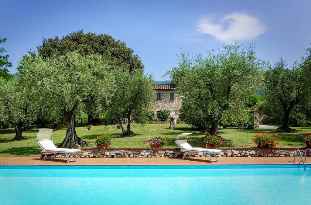 Capannori Villa | Casa Tonio by Salogi Villas