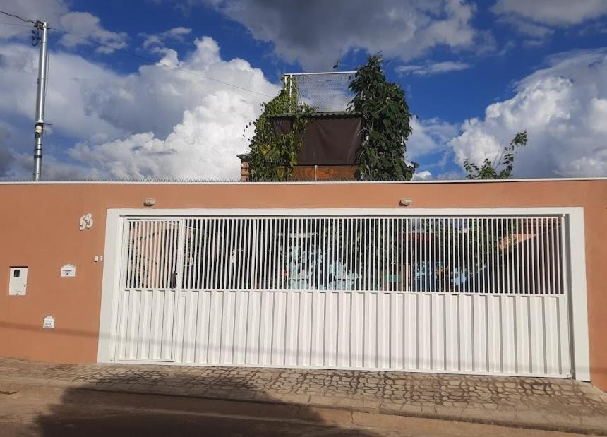 Delfinopolis Apartment | Casa Topázio no Container dos Cristais
