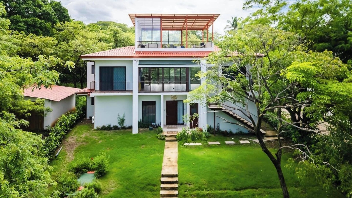 Junquillal House | Casa Tuga is a bright 4BR, 4BA home with a private pool (with kid-friendly area), Just a short walk to the beach and restaurants.
