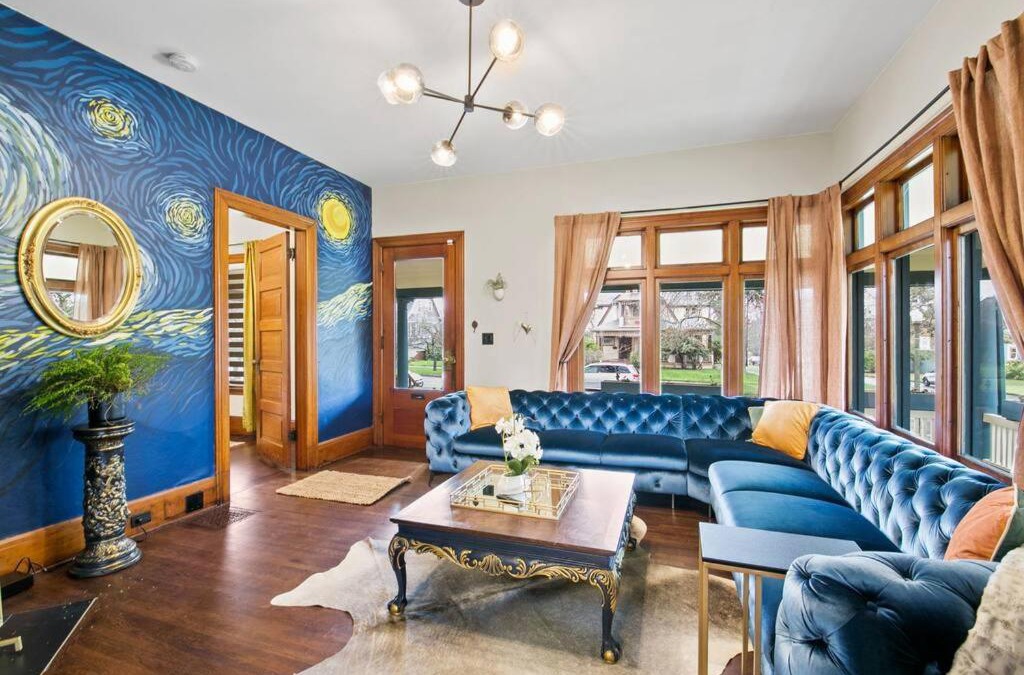 North End House | Casa Van Gogh: a Historic N. Slope retreat