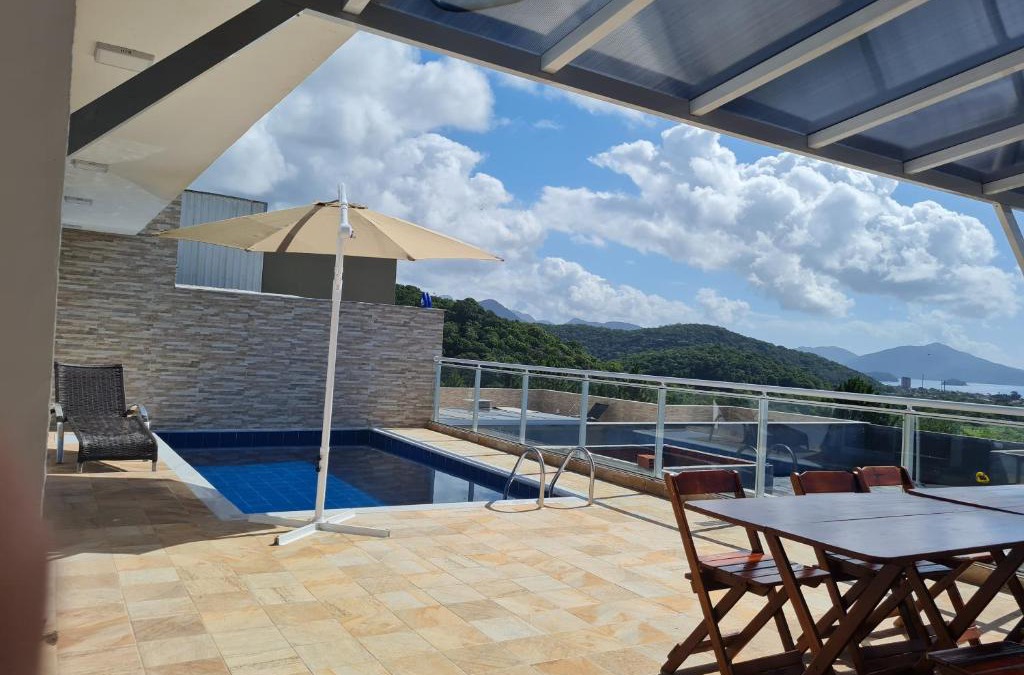 Balneario Copacabana House | Casa Vista pro mar e piscina em caraguatatuba