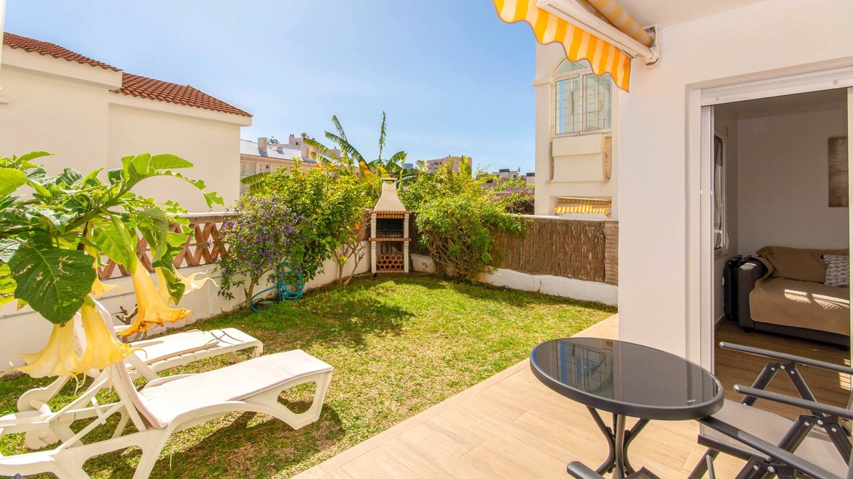 Torreblanca Apartment | Casablanca 1. Apartment with private garden