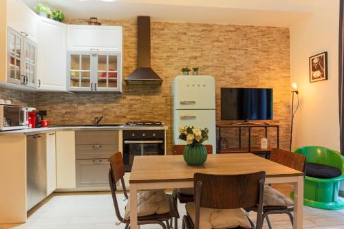 Bullona Apartment | CasaCenisio - Fiera-MiCo - Sempione