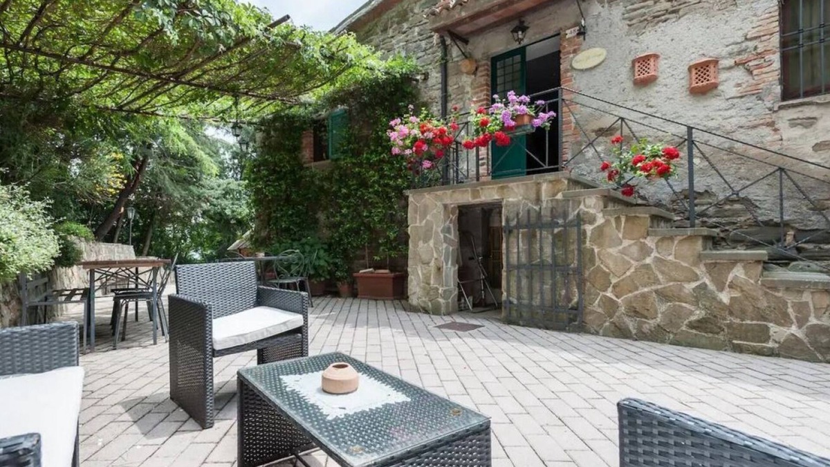 Gubbio Villa | Casale Gli Angeli-Villa with garden and parking!