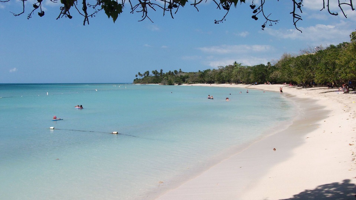 Pedernales House | Casamares: Vacational Stay with Pool and Jacuzzi 5 min to Boqueron and Beaches