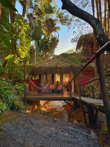 Ilhabela Historical Center House | Casas D'Água Doce - Casa Cachoeira.